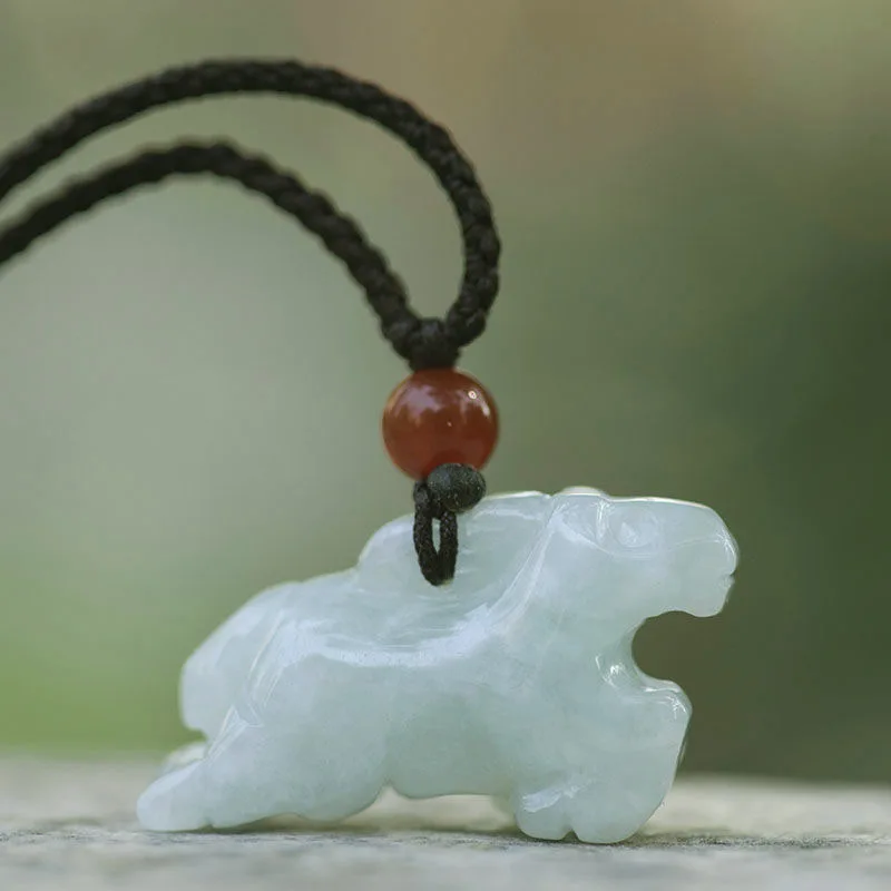 Natural Emerald Chinese Three  - Women'S Fashion 评论和价格