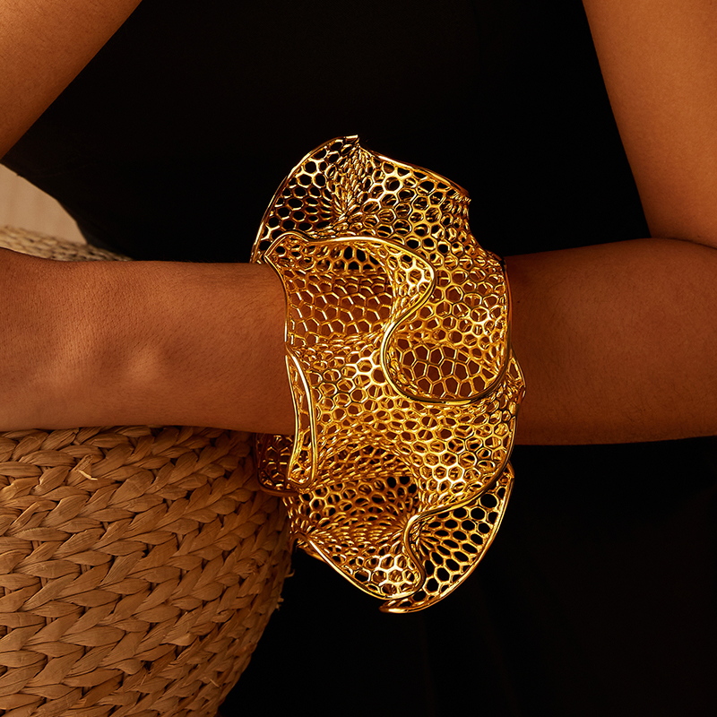 IVOG Petals Design Gold Color  - Women'S Fashion Website 评论和价格