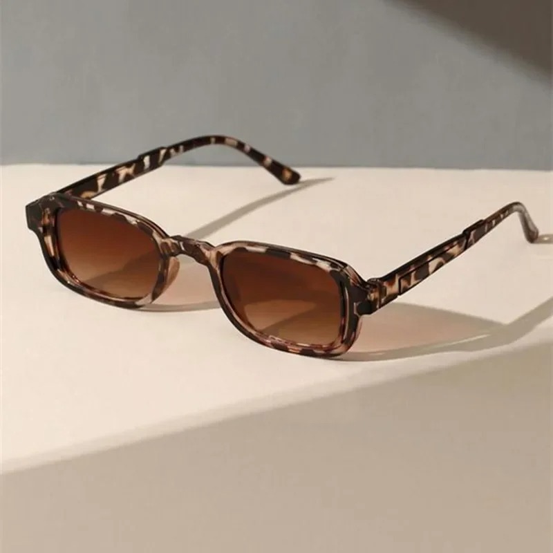 Luxurious Rectangle Sunglasses - Women'S Fashion Eyewear 评论和价格